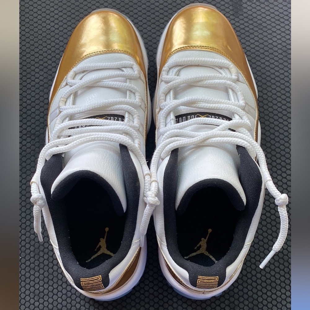Jordan 11 Low Retro *2016*
(Closing Ceremony)